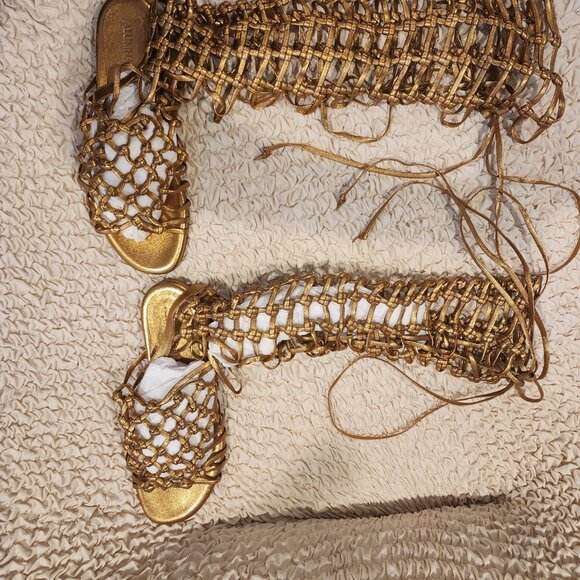 Alumnae Gold Gladiator Sandals, NWT, Size 39, Made in Italy - Picture 1 of 5